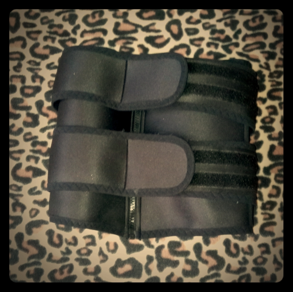 Double compression waist trainer